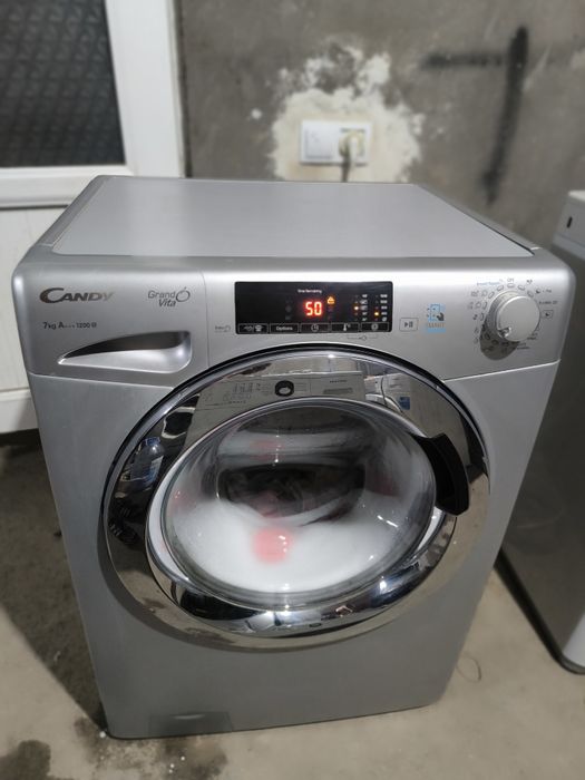 Стиральная машинка в хорошем состоянии есть гарантия я сам мастер