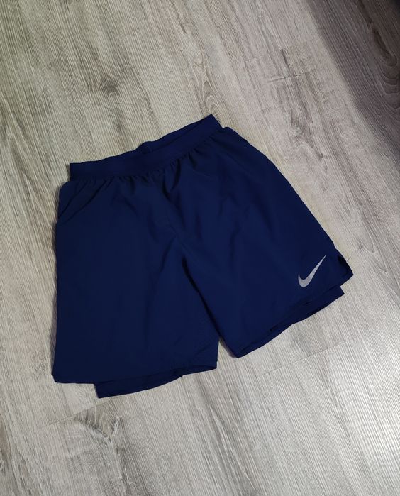 Nike size S шорти