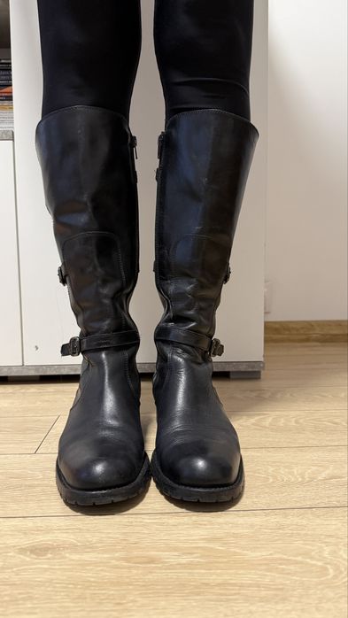 Cizme din piele, marime 39, inchidere cu fermoar, stare buna