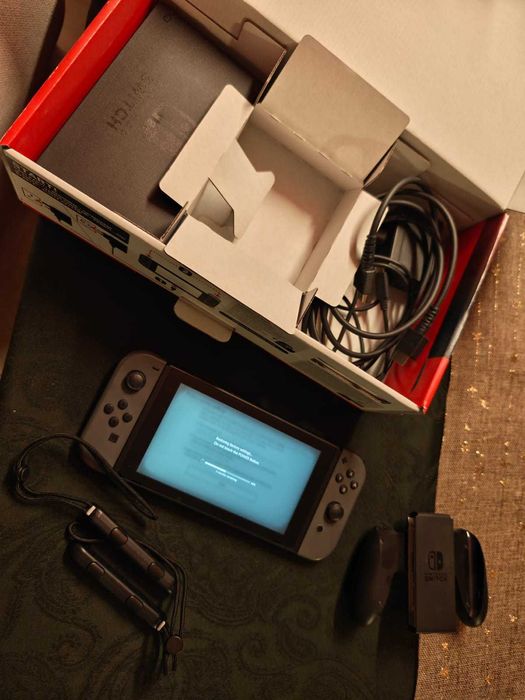 Vand Consola Nintendo SWITCH