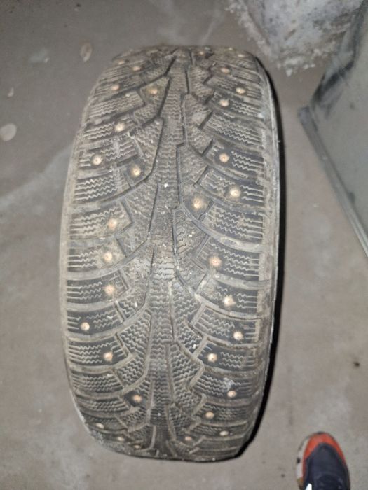 Продам зимние шины R16
