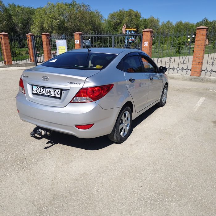 Hyundai accent 2014