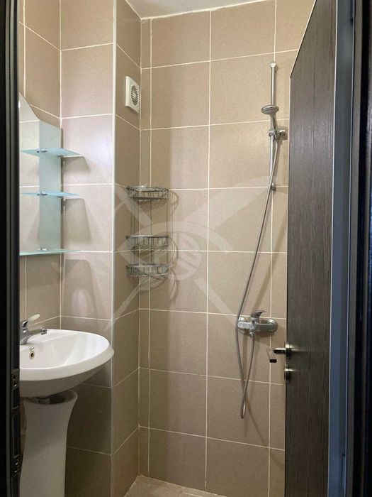 Продава се Двустаен апартамент в Пловдив, Кършияка - 85 кв.м за 1452 €/кв.м - Снимка #2