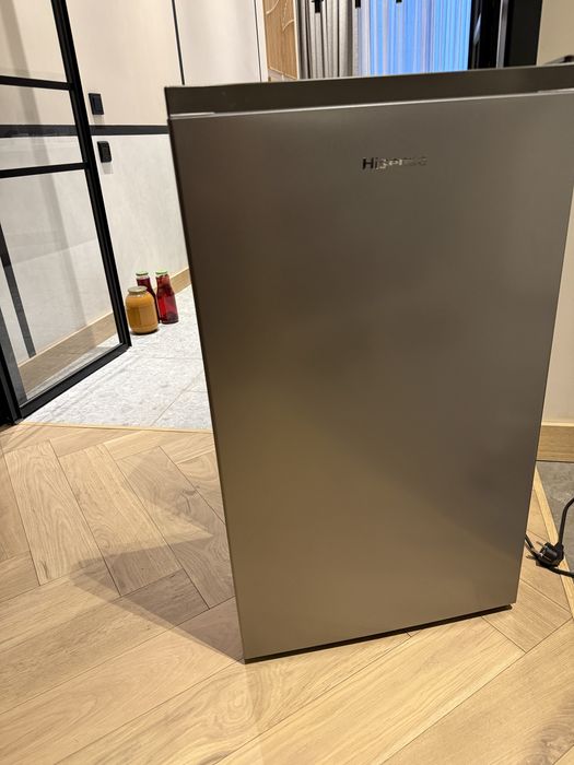 Продам компактный морозильник