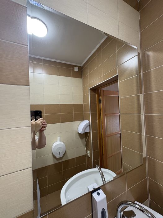 Продам зеркала для салона красоты