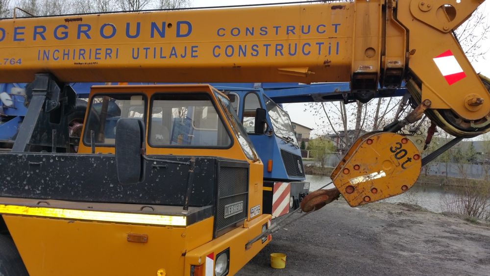Automacara LIEBHERR LT 30