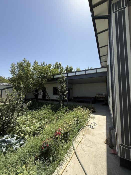 Коттедж 8 сотхли (кадастрда 6 сотх)