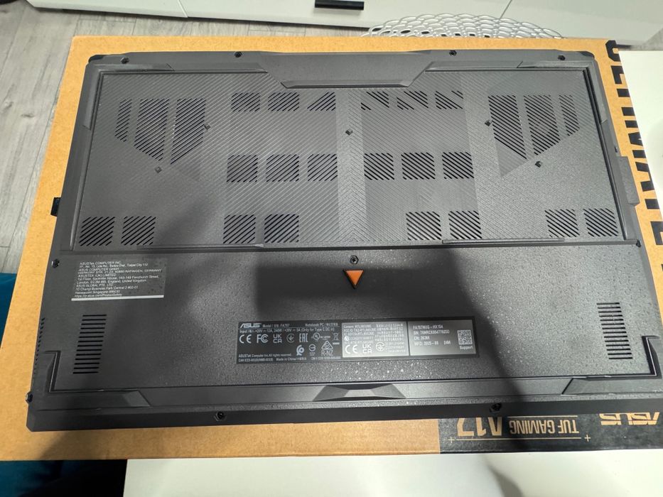 Laptop Gaming ASUS TUF A18 RTX 5050 8GB / Ryzen 7 / 18” 144Hz / GARANȚIE 30 luni