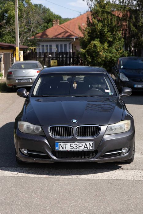 BMW seria3 318D 2011