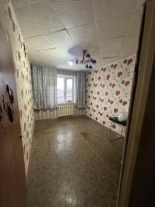 Продам 4 комнатную квартиру