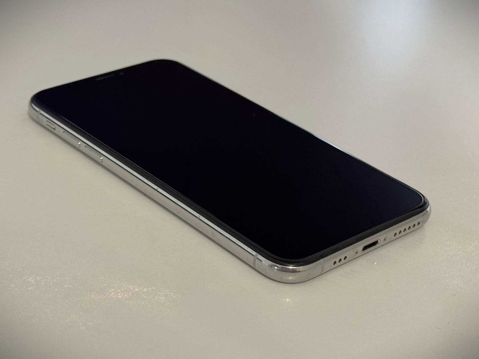 Бартер! iPhone XS Silver (Бял) За части.