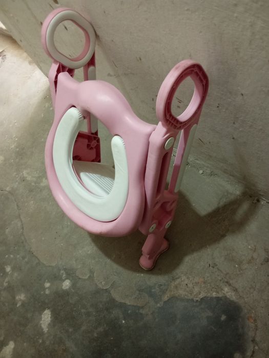 СПЕШНО! Белгийска седалка за тоалетна със стъпало от Белгия