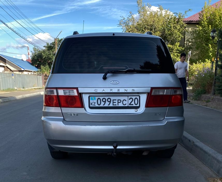 Kia Carens продам или обмен