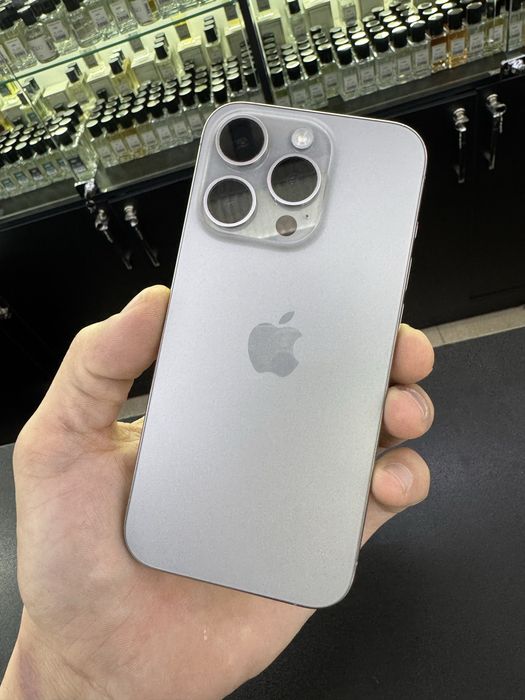 Iphone 15 pro 128 gb Natural