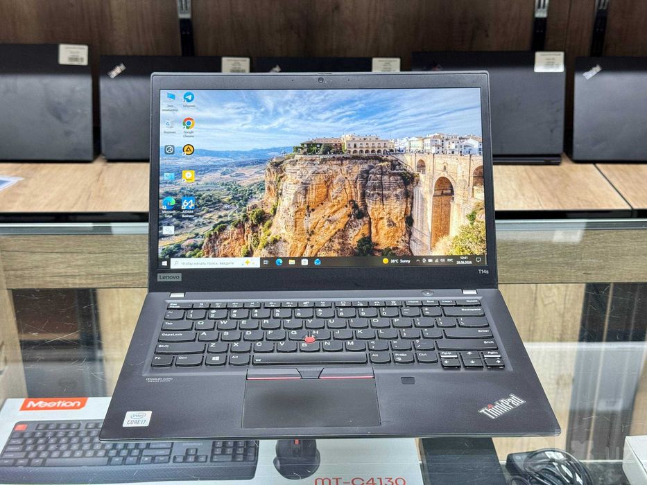 Lenovo ThinkPad T14s Core i7-10510U ram 16 ssd 512