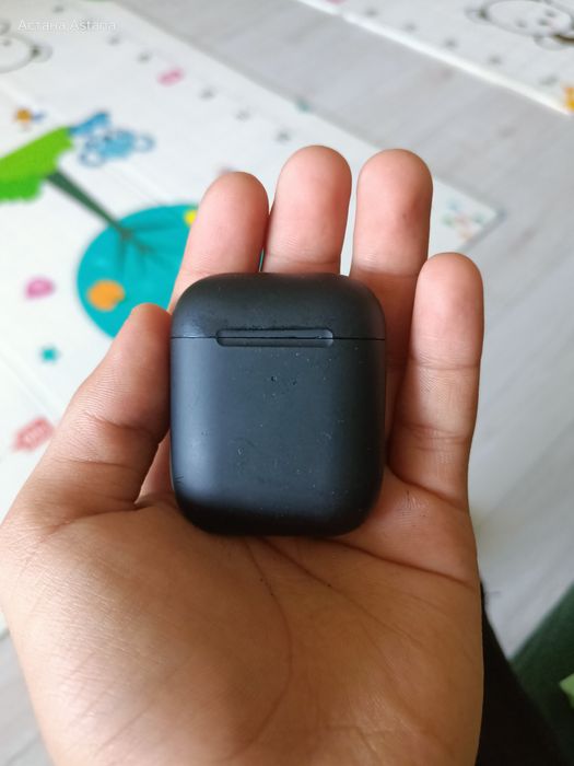 Продам без проводной наушник