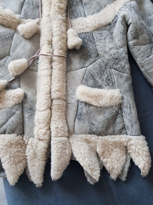 Продам детскую дублёнку