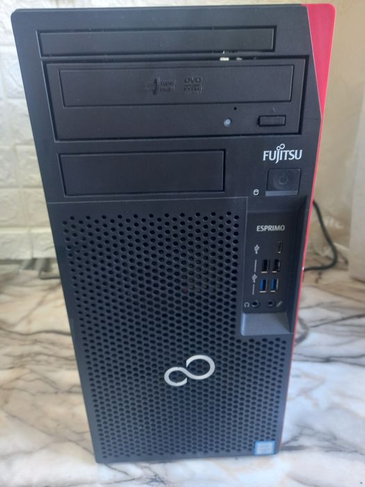Мощен компютър Fujitsu Intel® Core™ i5-7500 8gb/16gb DDR4 Ssd