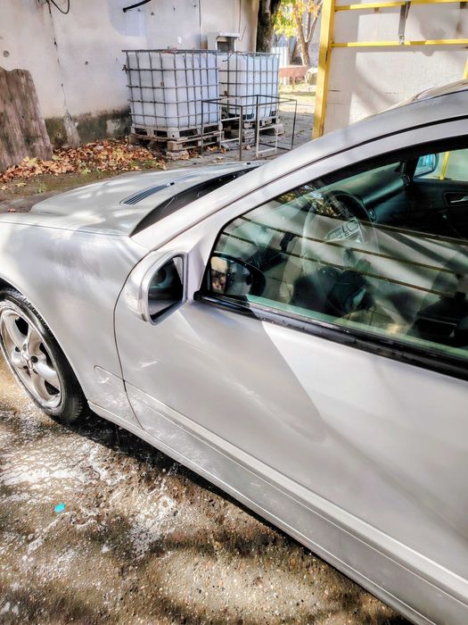 Мерцедес C180 бензин с газова уредба