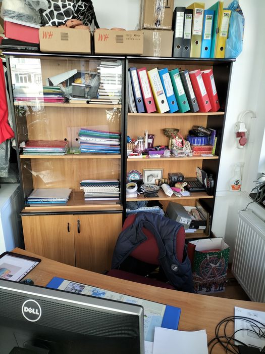 Birou și corp documente