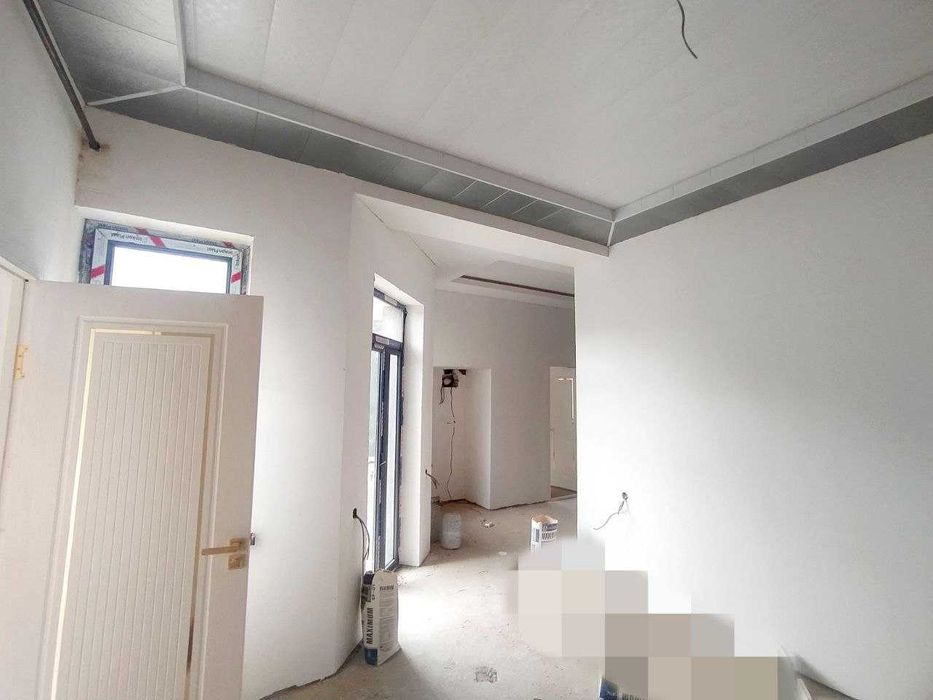 Коттеджлар  Сотувда 4 хона 1.8 сот Чистовой отделка Кибрай рн