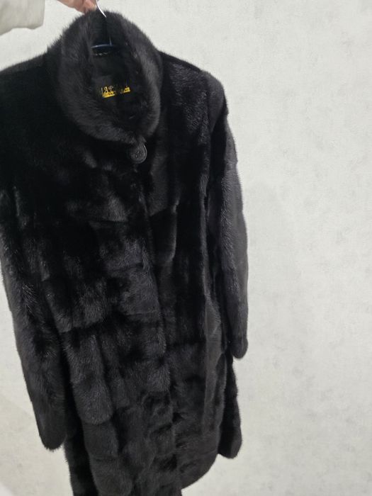 Продам норковую шубу