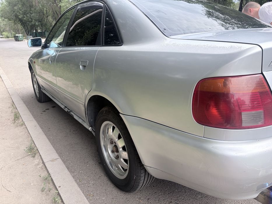 Продам Audi A4 1996год