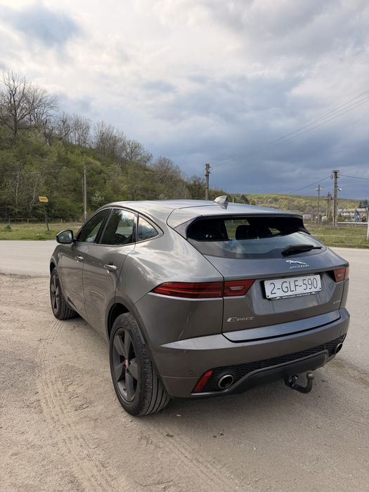 JAGUAR E-PACE 2019 — imagine 4