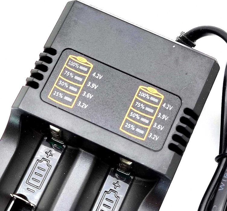 Incarcator Dublu priza 220V Smart acumulator 26650 18650 16340 14500