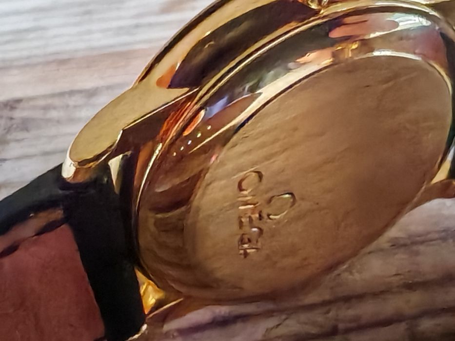 Продавам два броя златни часовника  18к