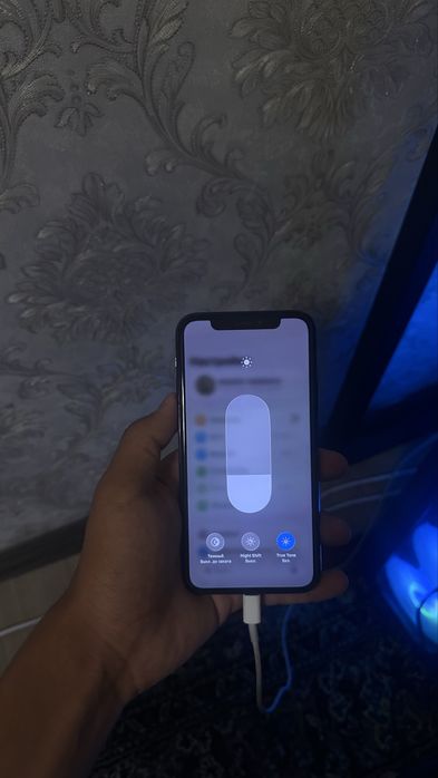 Iphone 11 Pro SROCHNA
