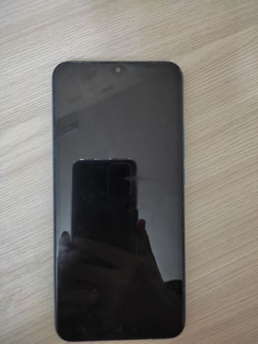 Продам смартфон Redmi 9 в хорошем состоянии