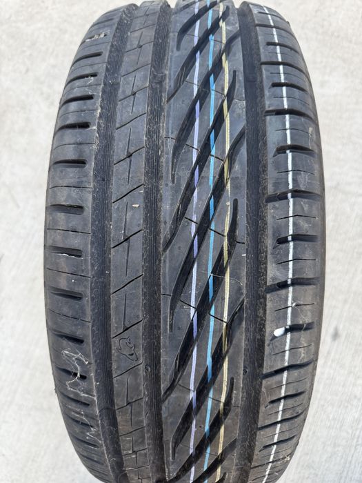 O anvelopa 225/55 R17 UNIROYAL