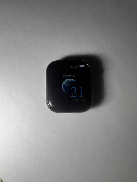 SW 17 Smart Wach 7  
Holati ideal 
Aybi-ekrani qirilgan
Soat+k