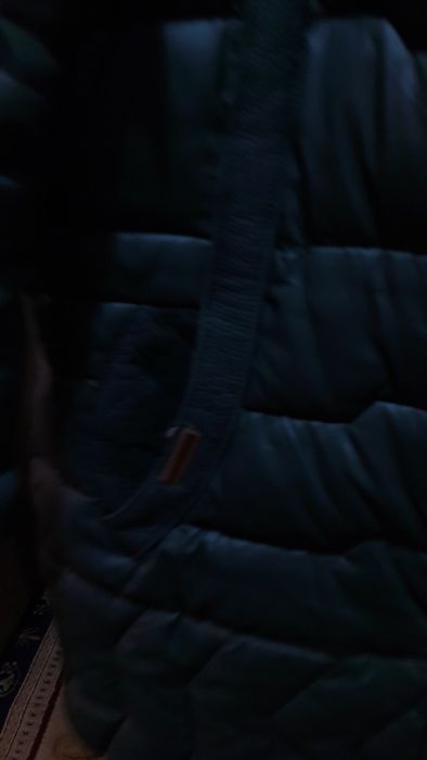 Куртка женская с натуральным мехом на капюшоне