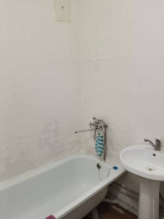 Продам 1 комн квар. 7-52-3 этаж.