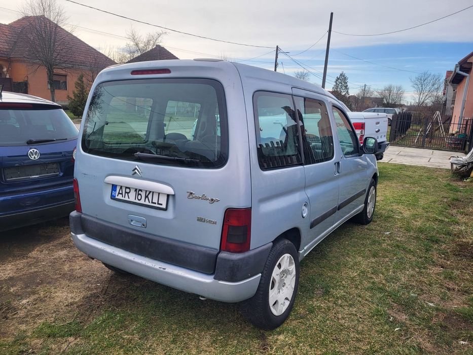 Vînd Citroen berlingo 5locuri 2.0 Hdi
