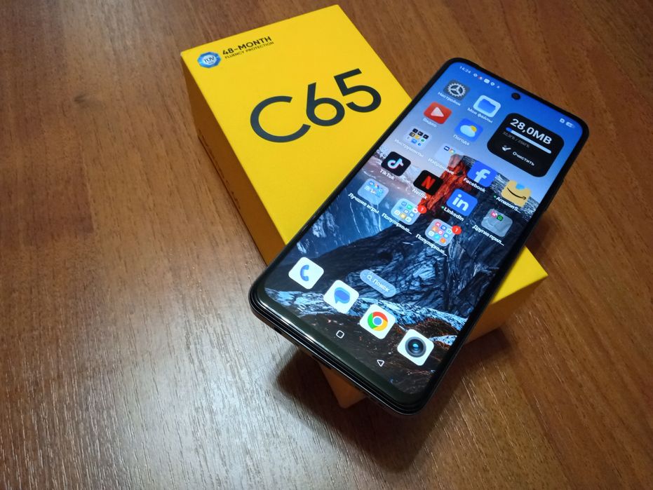 РеалмиС65  память 256 мощный смартфон