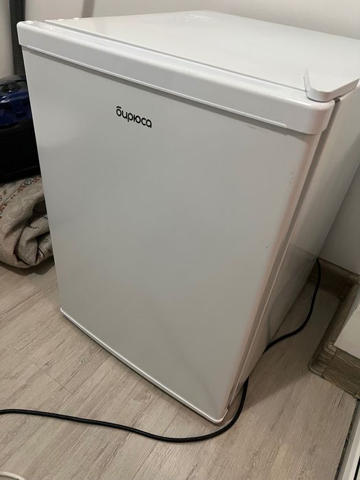 Холодильник Бирюса белый