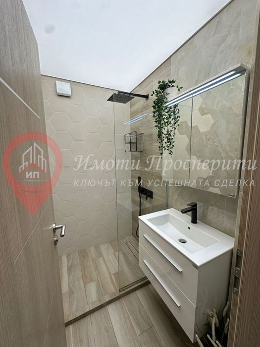 Дава се под наем Тристаен апартамент в София, Лозенец - 118 кв.м за 1100 € - Снимка #10
