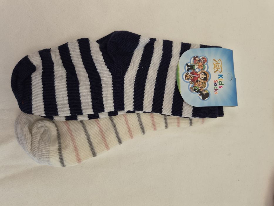 Нови детски чорапки "Kids Socks"  mix – различни десени  0,90 €