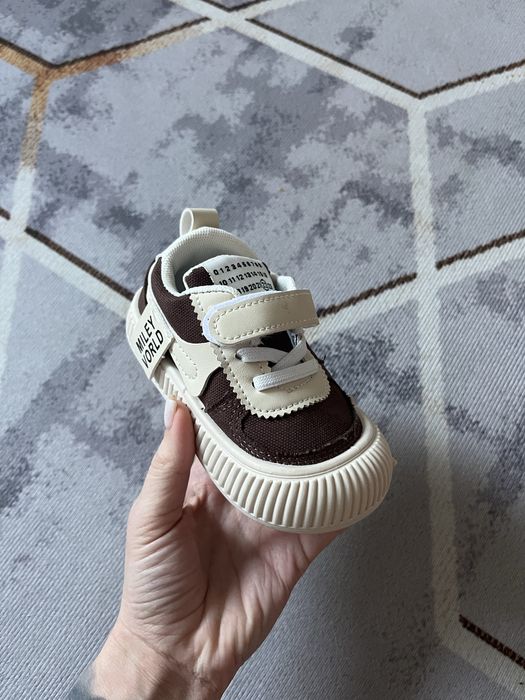 Новые кроссовки 15,5см