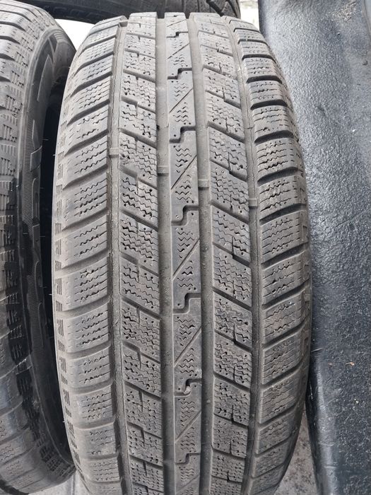 4 шины 185 60 R15. Roadx Китай.