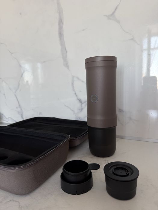 Портативная кофеварка Bork