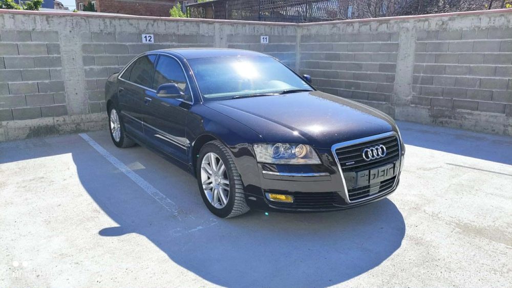 AUDI A8 D3 4.2 TDI На части