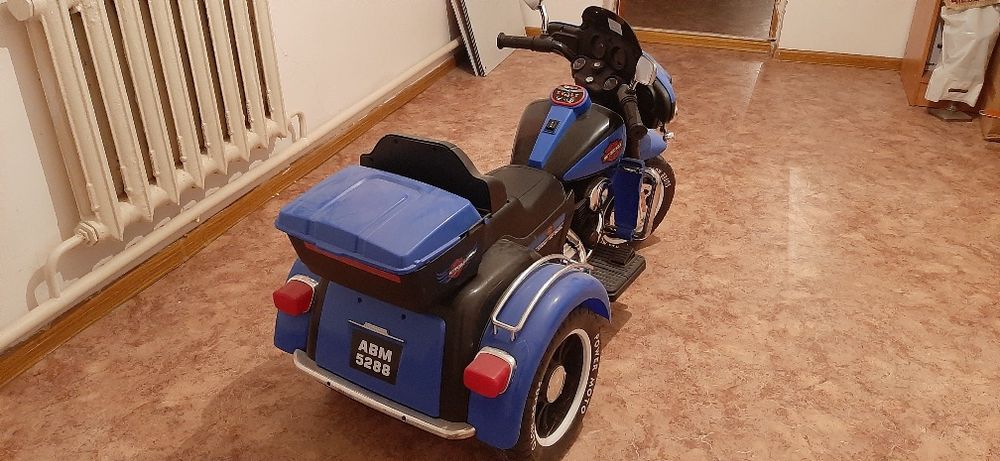 Детский мотоцикл,отличном состояний,б/ у,