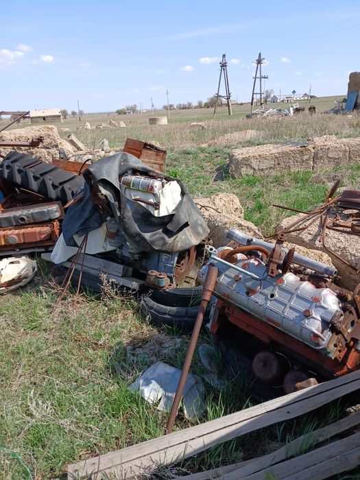 ДТ. 75 трактор гусеничный