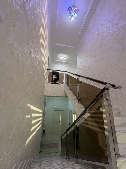 Bino sotiladi Uzbekistanskidan 200 metr atrofda Krinkila ko’chasidan