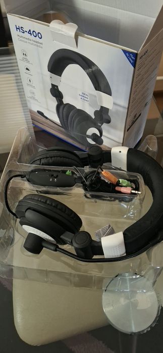 Геймърски слушалки T'nB HS-400. ,,Чисто Нови в Оригиналната си кутия
Свързване: Кабелно с 200 см дължина на кабела.
Аудио: 40 мм драйвери с честотен д