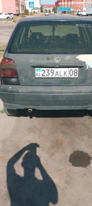 Продам срочно гольф 3